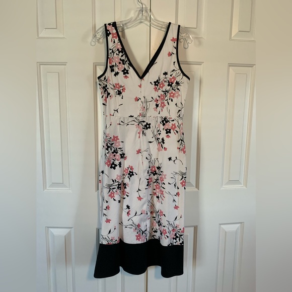 Jonathan Martin Studio Floral Dress - Picture 2 of 8